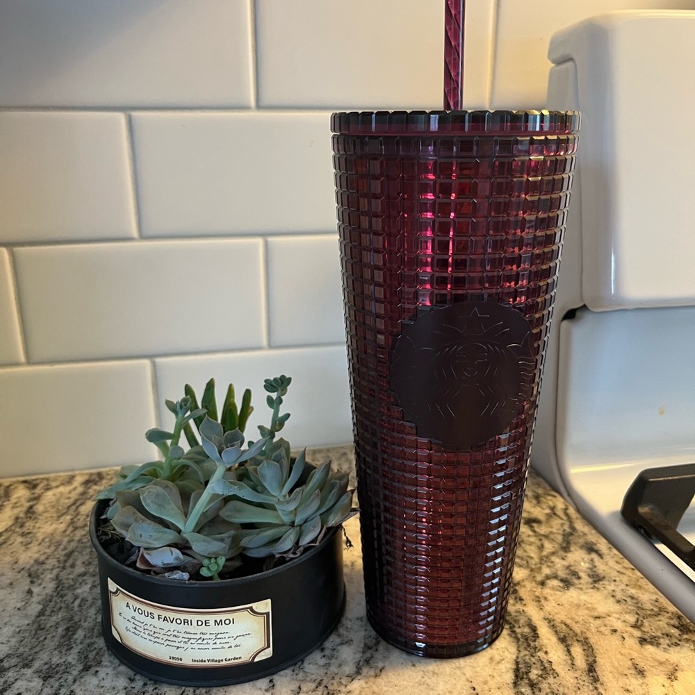 Starbucks red burgundy grid tumbler